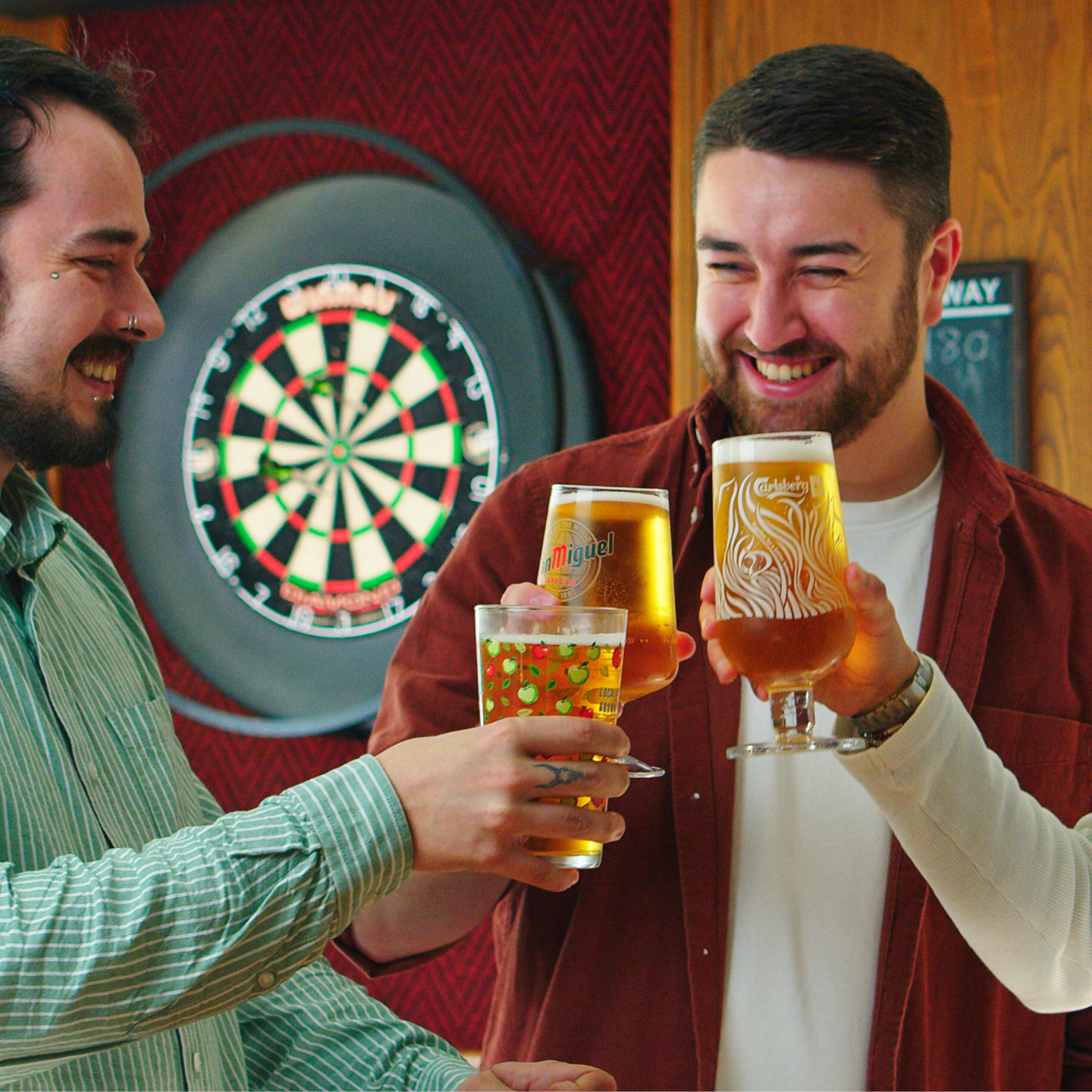 Raise a glass This Father's Day at The Tudor Rose in Gateshead!